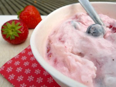 Lactosevrij yoghurtijs met fruit